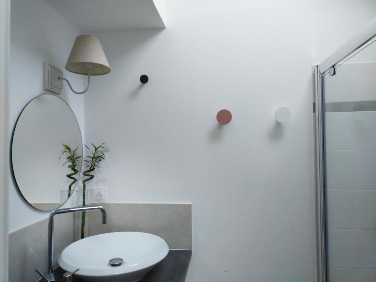 Appartement T2 de standing près du port, avec terrasse et clim à La Ciotat Extérieur photo