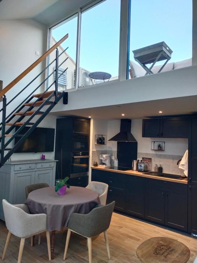 Appartement T2 de standing près du port, avec terrasse et clim à La Ciotat Extérieur photo
