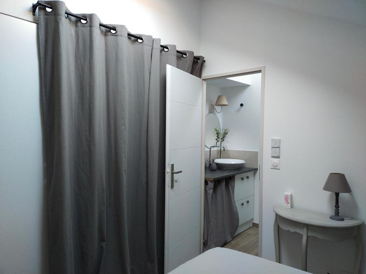 Appartement T2 de standing près du port, avec terrasse et clim à La Ciotat Extérieur photo